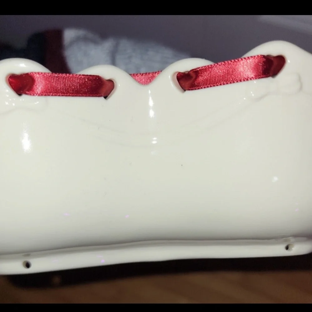 Large Longaberger Heart Shaped Oven Baker Red Ribbon Ivory Embossed Floral 1993